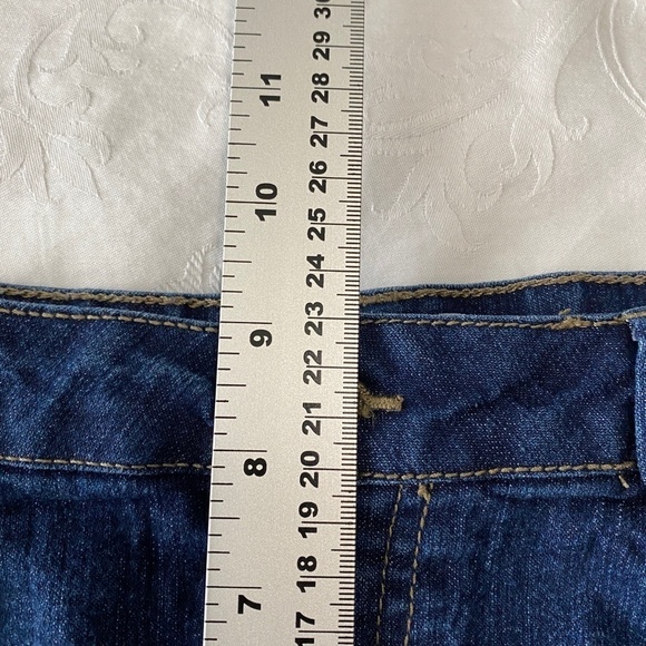 Blue Crush Distressed Navy Wash Denim Women's Cut-off Jean Shorts Size 11 - Picture 8 of 10